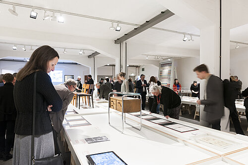 Handwerk wird modern. Vom Herstellen am Bauhaus Handwerk wird modern. Vom Herstellen am Bauhaus